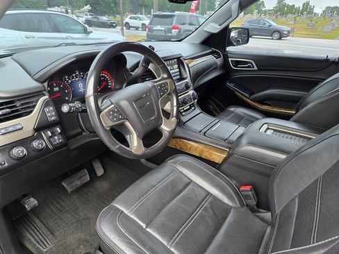 Used 2016 GMC Yukon Denali w/ Open Road Package AWD/4WD image 14
