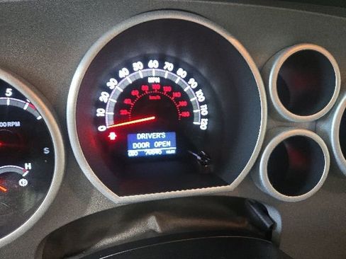 Used 2013 Toyota Tundra Limited w/ Memory Pkg AWD/4WD image 14