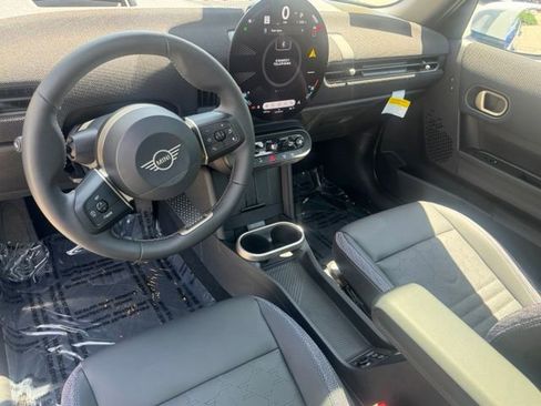 Certified 2026 MINI Cooper 4-Door Hardtop FWD image 16