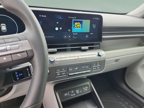 Certified 2024 Hyundai Kona SEL w/ Convenience Package FWD image 12