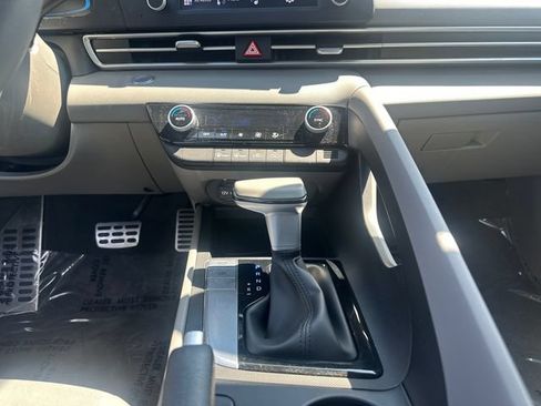 Used 2026 Hyundai Elantra Sport FWD image 23