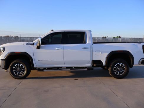 Used 2025 GMC Sierra 2500 SLT w/ Texas SLT Premium Package image 2
