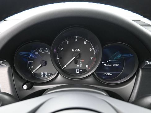 Certified 2025 Porsche Macan GTS AWD/4WD image 20