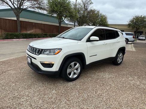 Used 2019 Jeep Compass Latitude w/ Popular Equipment Group image 12