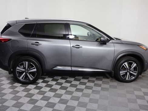 Used 2023 Nissan Rogue Platinum AWD/4WD image 9