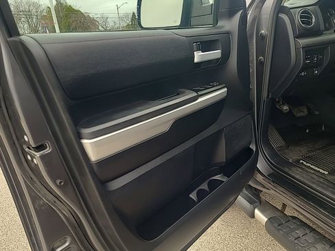 Used 2017 Toyota Tundra SR5 w/ TRD Off Road Package image 12