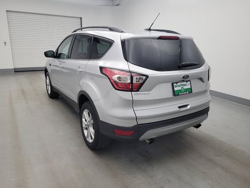 Used 2018 Ford Escape SE w/ Ford Safe & Smart Package FWD image 5