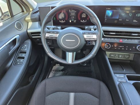 Used 2025 Hyundai Sonata SEL FWD image 11