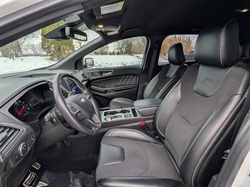 Used 2023 Ford Edge ST image 10