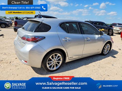 Used 2013 Lexus CT 200h w/ Premium Pkg w/Navigation FWD image 4