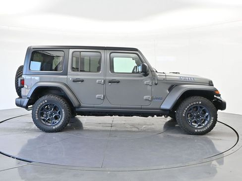 Used 2023 Jeep Wrangler Unlimited w/ Cold Weather Group AWD/4WD image 4