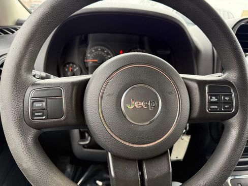 Used 2015 Jeep Patriot Sport w/ Power Value Group image 12