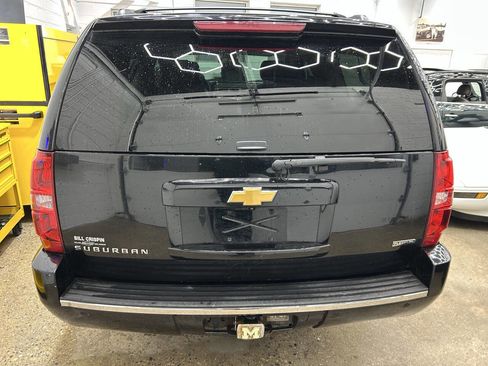 Used 2012 Chevrolet Suburban LTZ image 23