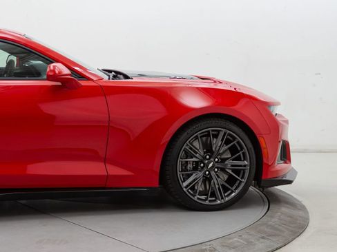 Used 2018 Chevrolet Camaro ZL1 image 17
