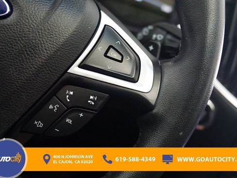 Used 2017 Ford Edge Titanium image 24