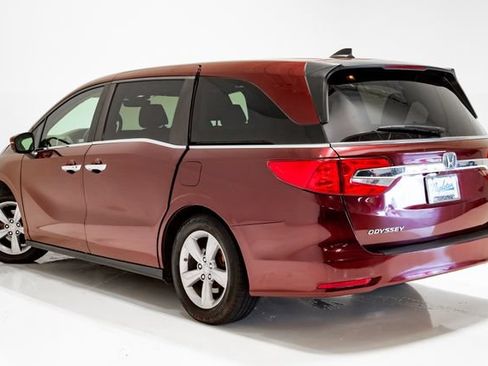 Used 2018 Honda Odyssey EX-L image 24