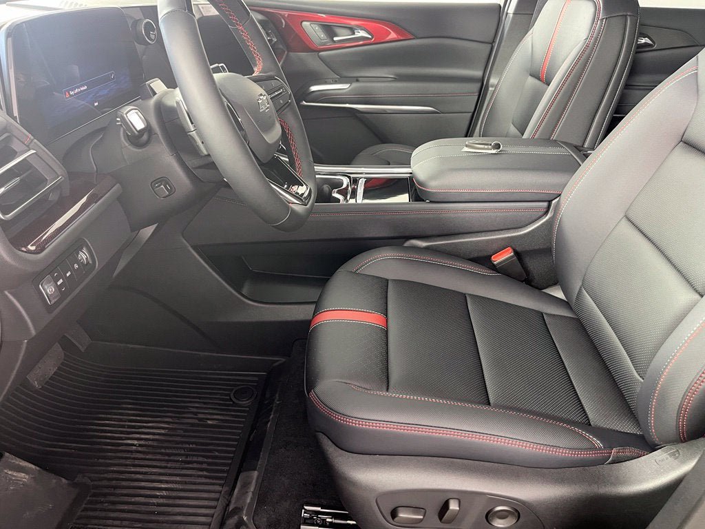 New 2027 Chevrolet Traverse RS w/ LPO, Floor Liner Package AWD/4WD image 15