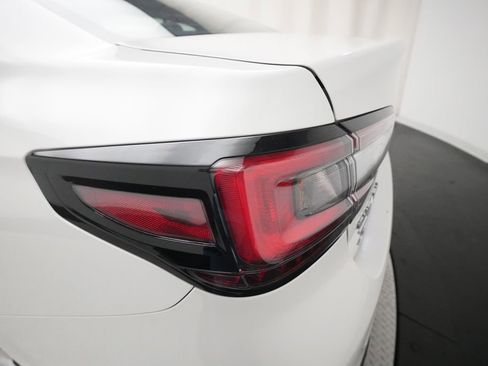 Used 2020 Subaru Legacy Base image 31