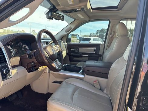 Used 2018 RAM 3500 Laramie image 11