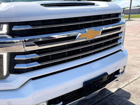 Used 2023 Chevrolet Silverado 2500 High Country AWD/4WD image 33