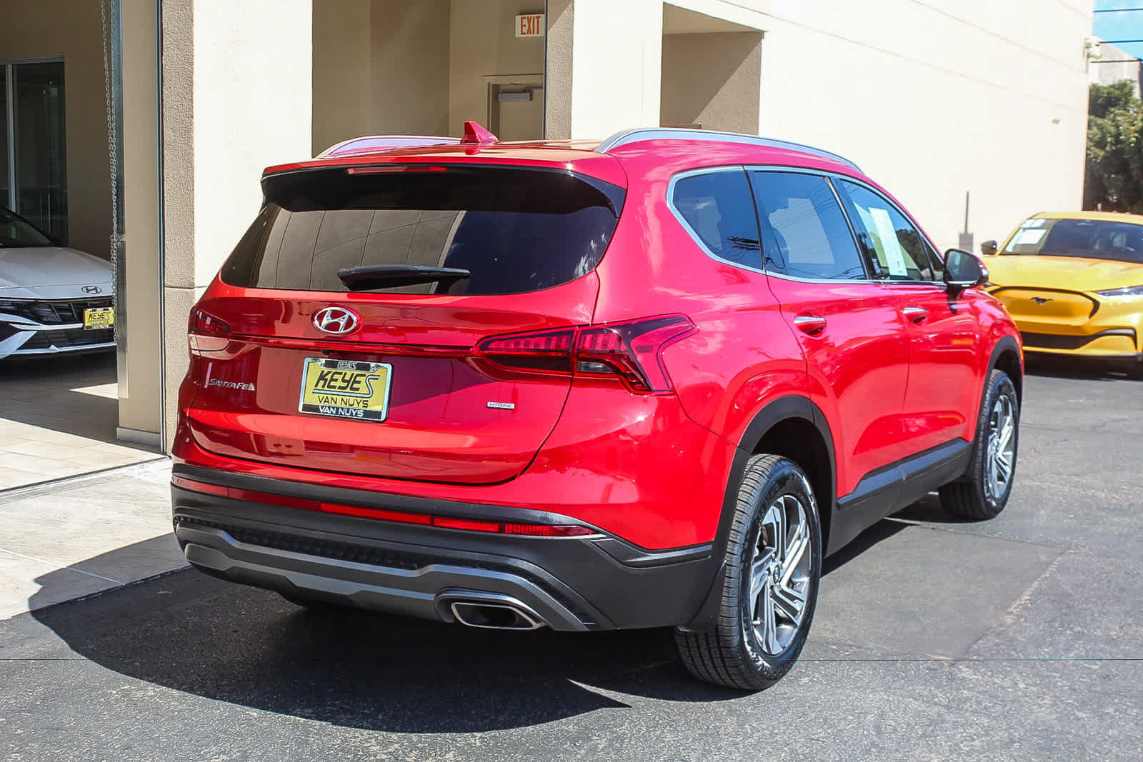 Certified 2023 Hyundai Santa Fe SEL AWD/4WD image 4