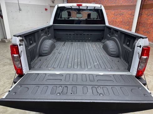 Used 2022 Ford F250 XL w/ Power Equipment Group AWD/4WD image 27