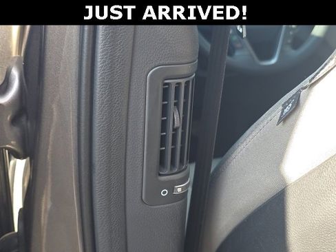 Used 2018 Hyundai Santa Fe Sport w/ 2.4L Value Package 02 image 9