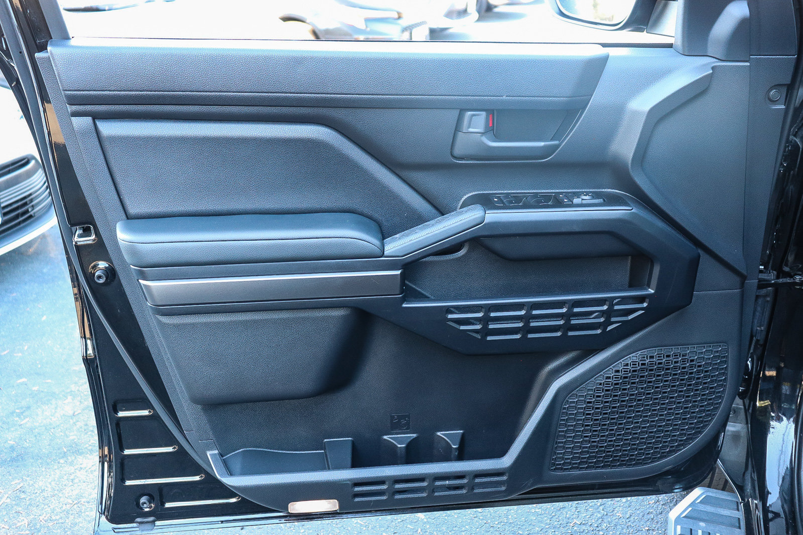 Certified 2025 Toyota 4Runner SR5 AWD/4WD image 22