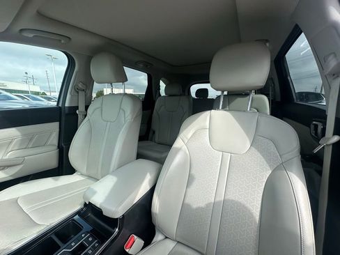 Used 2022 Kia Sorento SX image 9
