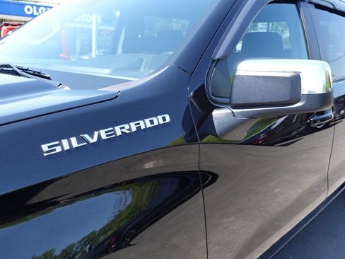 Used 2023 Chevrolet Silverado 1500 LT AWD/4WD image 8