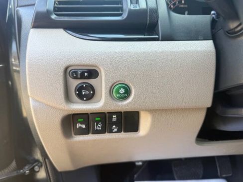 Used 2016 Honda Pilot Touring image 12