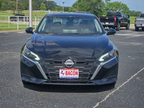 Used 2023 Nissan Altima 2.5 SL FWD image 2