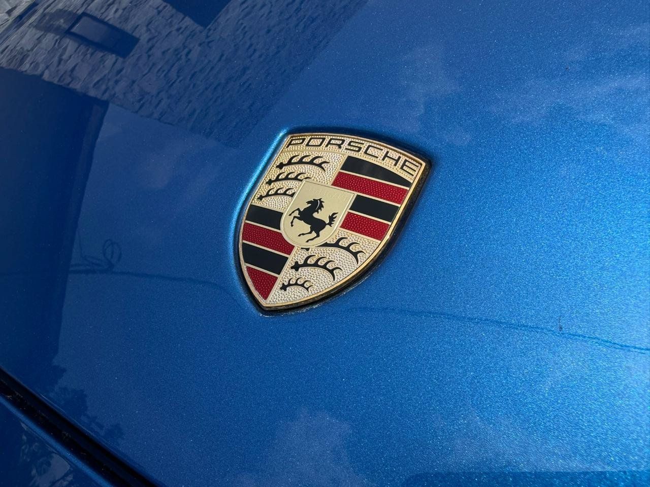 Used 2015 Porsche Panamera 4 AWD/4WD image 5
