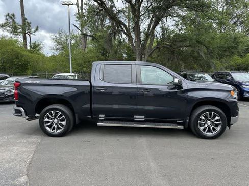 Used 2023 Chevrolet Silverado 1500 LT AWD/4WD image 7
