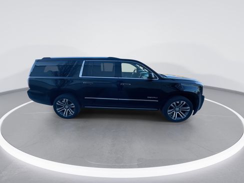 Used 2019 GMC Yukon XL Denali w/ Denali Ultimate Package image 9