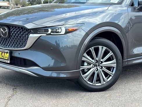 New 2025 MAZDA CX-5 Signature image 4