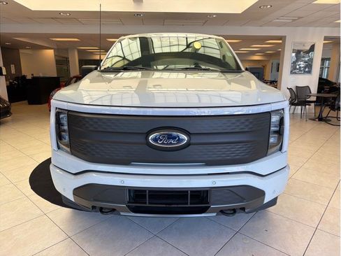 Used 2023 Ford F150 Lightning XLT AWD/4WD image 2