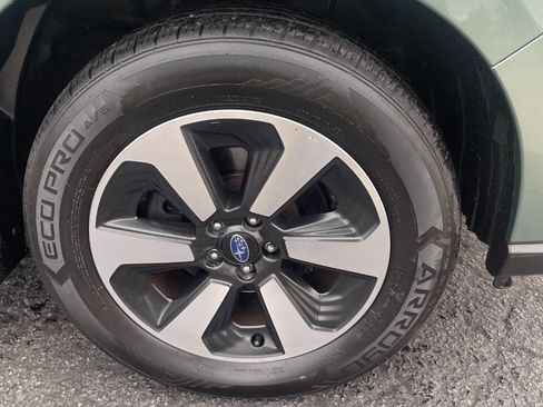 Used 2018 Subaru Forester 2.5i Premium w/ All-Weather Package image 9