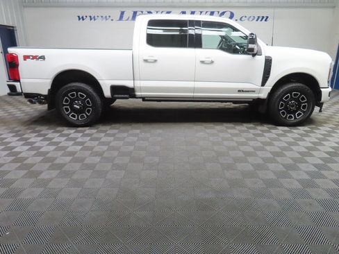 Used 2026 Ford F250 Platinum AWD/4WD image 2