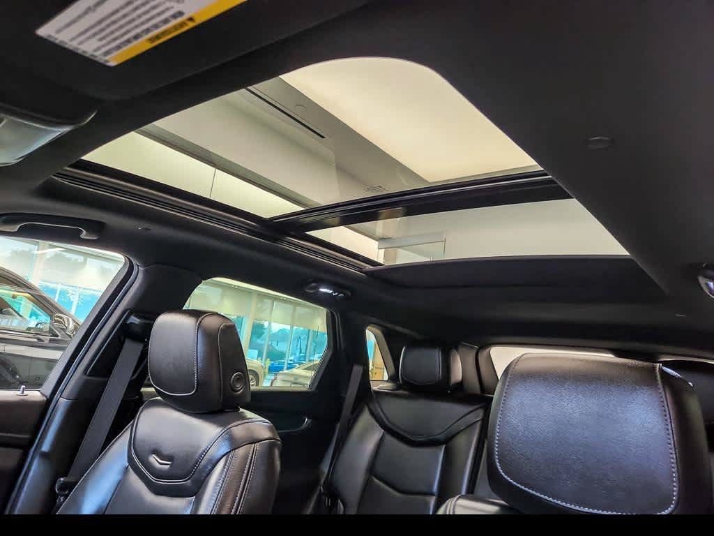 Certified 2025 Cadillac XT5 Premium Luxury w/ LPO, Floor Liner Package AWD/4WD image 12