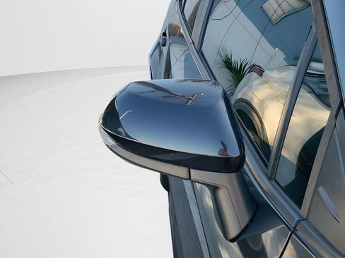 Used 2022 Toyota Corolla XSE image 9