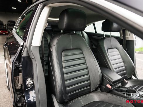 Used 2013 Volkswagen CC Lux FWD image 26