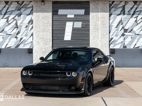 Used 2022 Dodge Challenger SRT Hellcat Redeye image 7