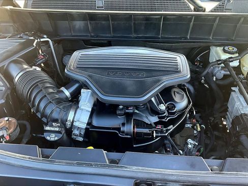 Used 2018 GMC Acadia Denali w/ Technology Package image 32