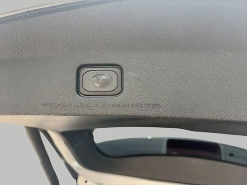 Used 2018 Ford Explorer Limited FWD image 8