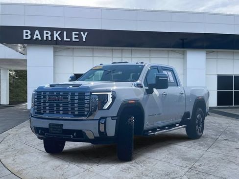 Used 2026 GMC Sierra 2500 Denali w/ Denali Reserve Package AWD/4WD image 7