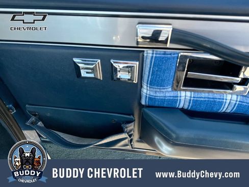 Used 1988 Chevrolet Silverado 3500 2WD Crew Cab image 33