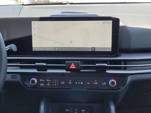 New 2026 Kia Sportage SX FWD image 16