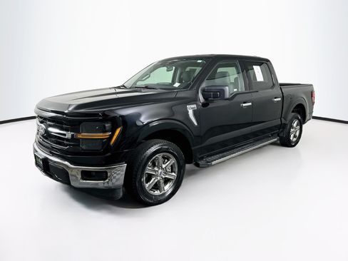 Used 2025 Ford F150 XLT w/ Equipment Group 301A Standard RWD image 3