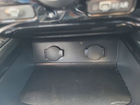 Used 2017 Nissan Pathfinder SV w/ SV Cold Weather Package FWD image 26